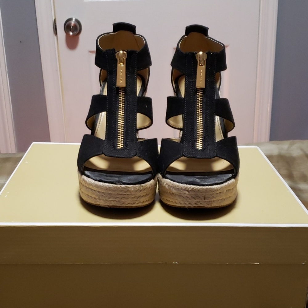 MK wedges